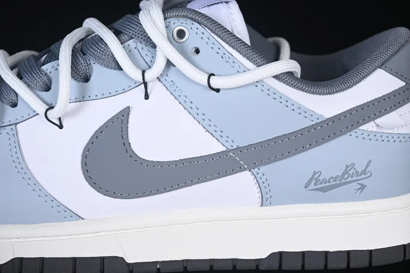 All categories Nk SB Dunk Series Nk SB Dunk Low High-end customized low-top sneakers Nike SB Dunk Low "Just Do it" white and blue straps Anniversary high-end customized low-top casual sneakers BG0510-058